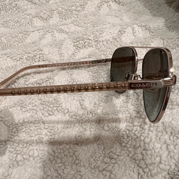 Good condition Coach women sunglasses - Picture 3 of 5